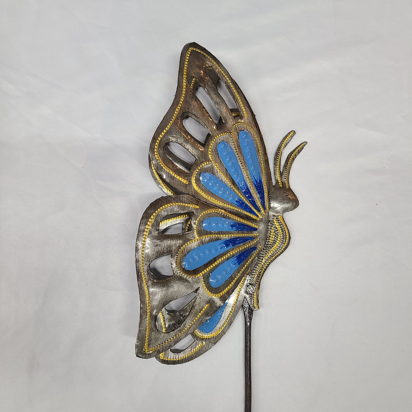 Closed Wing Butterfly Art (Sky Blue/Dark Blue)