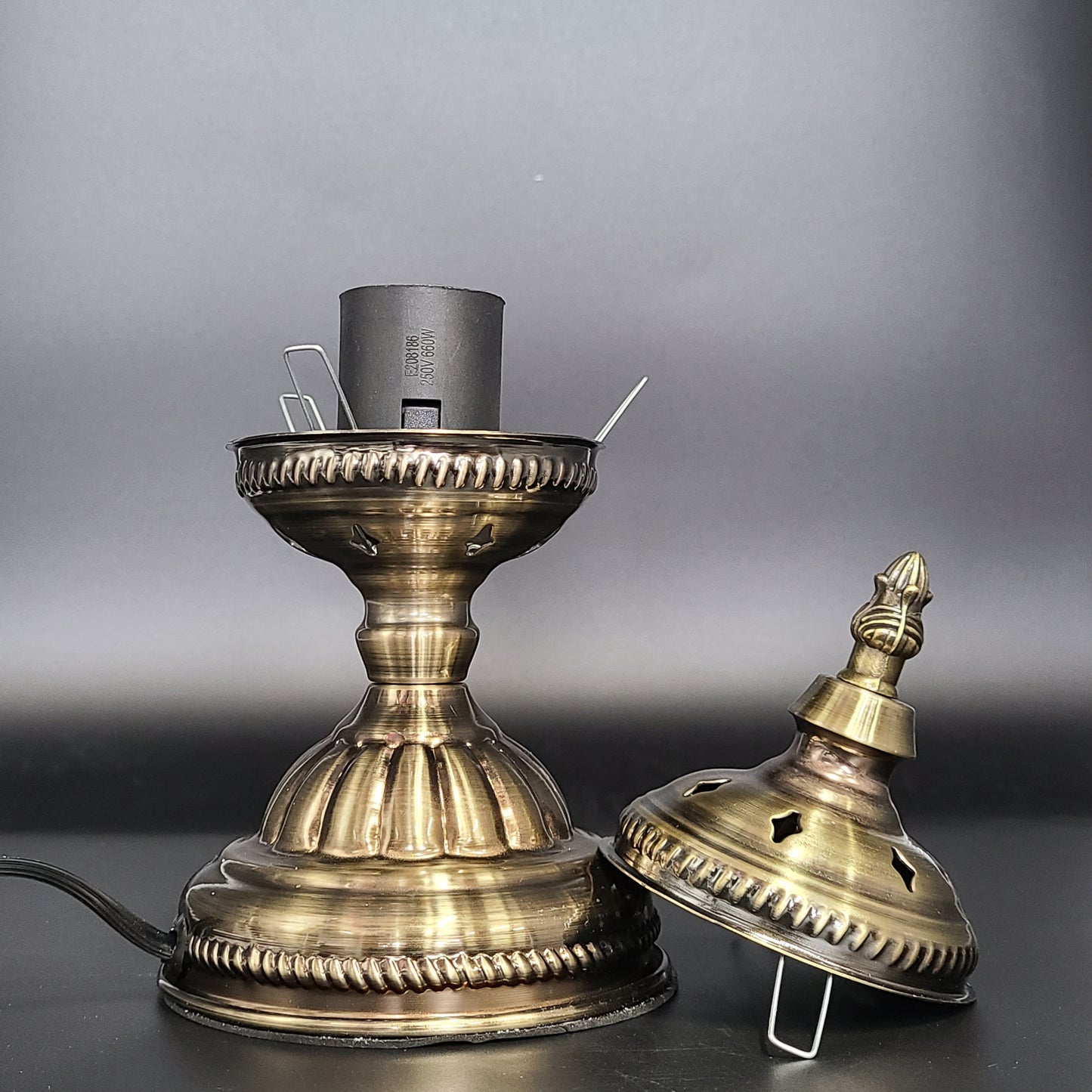 Medium Style Turkish Lamp