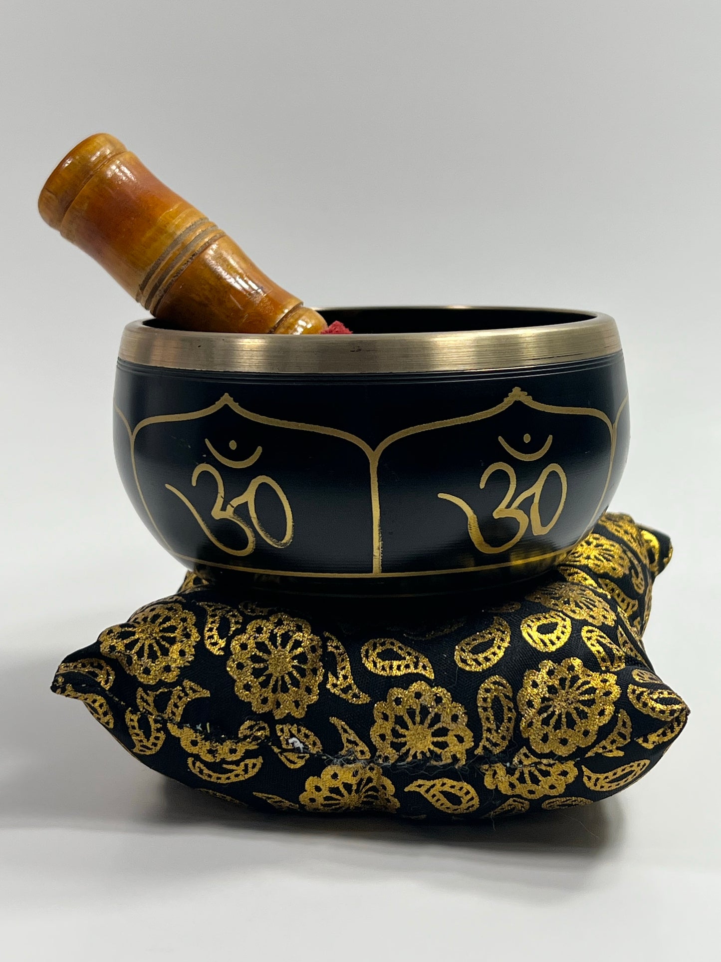 Tibetan Singing Bowl - Black Ohm