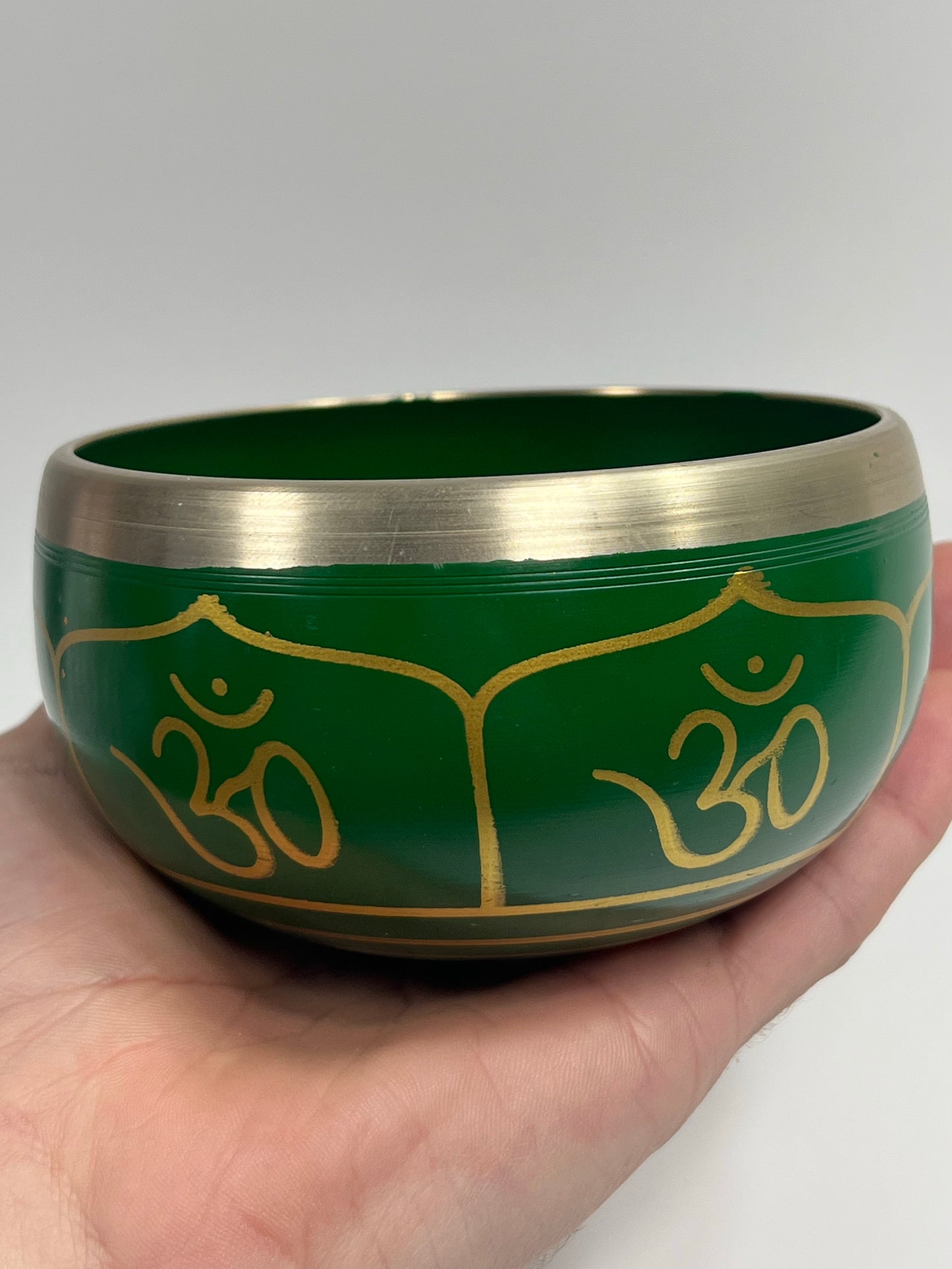 Tibetan Singing Bowl - Green Ohm